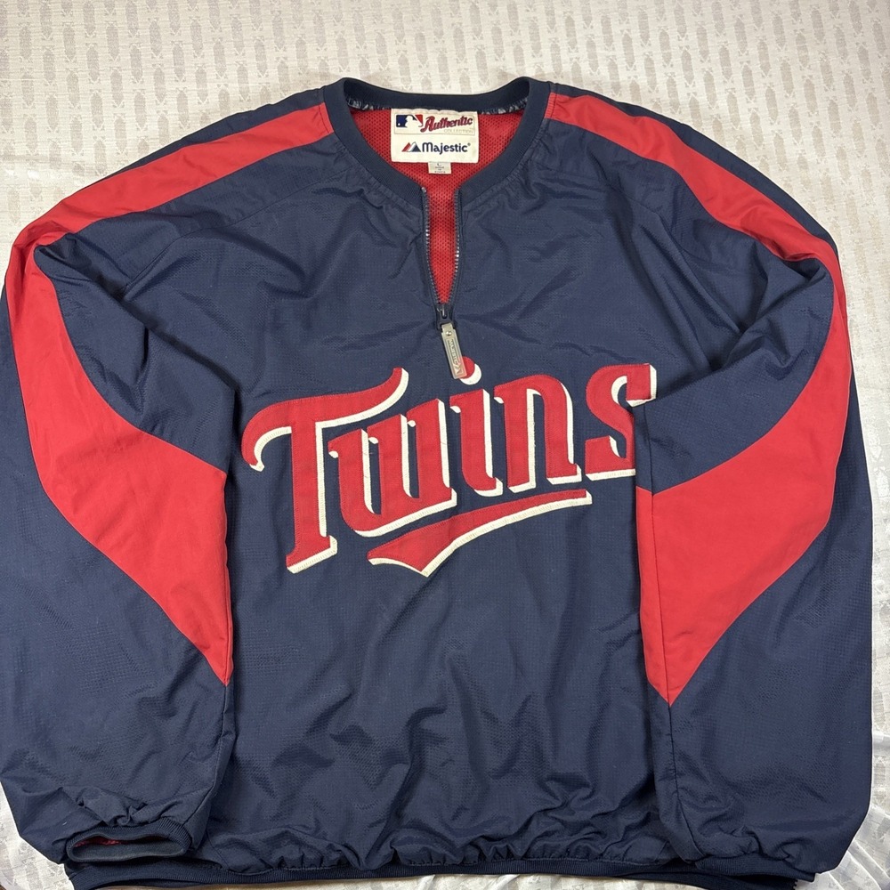 Majestic Authentic Collection Minnesota Twins Dugout Jacket Size Large